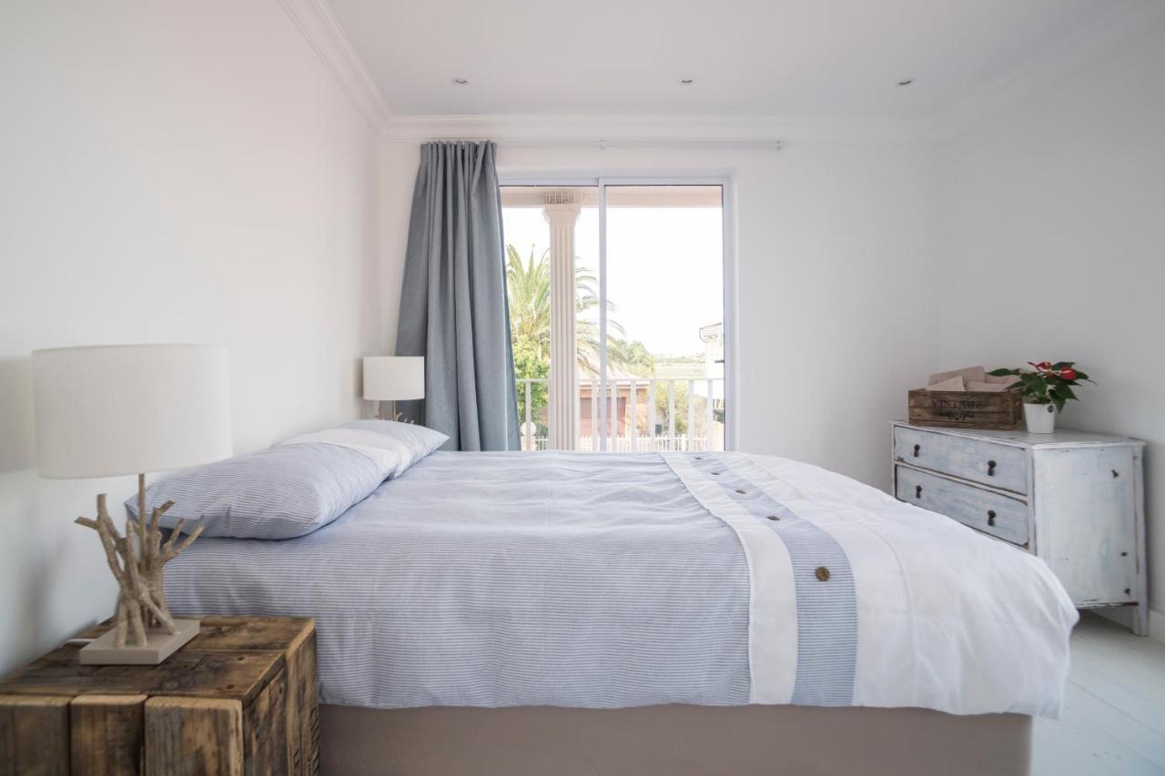 Sunset Beach Living Guesthouse Ciudad del Cabo Exterior foto